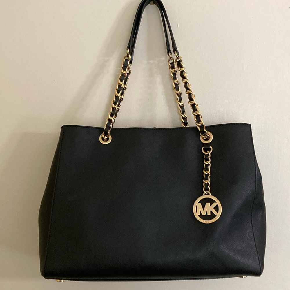 Michael Kors Chain Shoulder Handbag - Picture 1 of 16